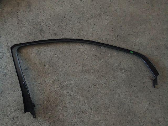 bontott OPEL MOKKA Jobb első Ajtó Díszléc