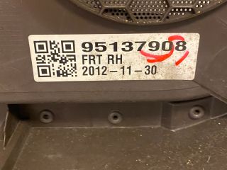 bontott OPEL MOKKA Jobb első Ajtó Kárpit