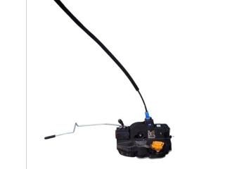 bontott OPEL MOKKA Jobb első Ajtózár