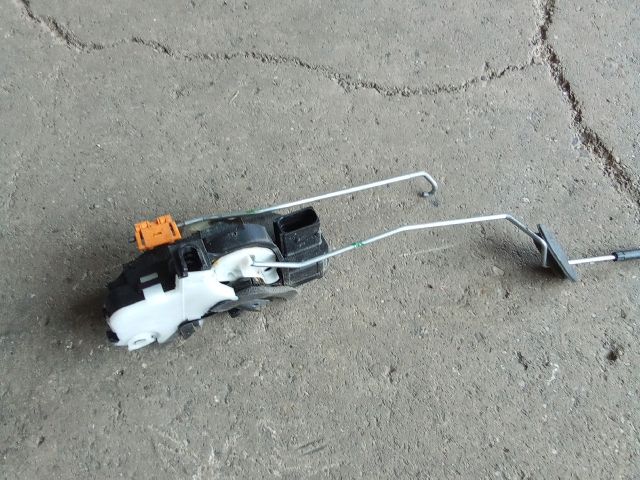 bontott OPEL MOKKA Jobb első Ajtózár