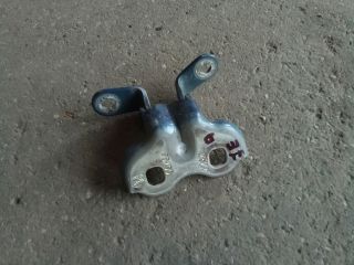 bontott OPEL MOKKA Jobb első Alsó Zsanér