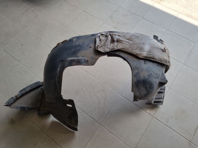 bontott OPEL MOKKA Jobb első Első Dobbetét (Kerékjárati, Műanyag)