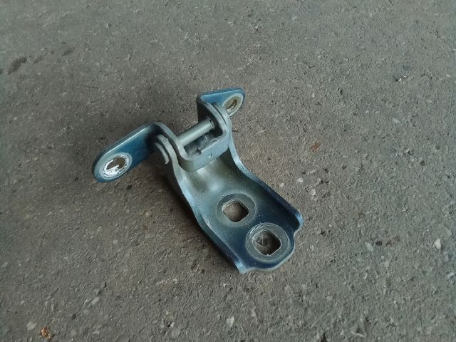 bontott OPEL MOKKA Jobb első Felső Zsanér