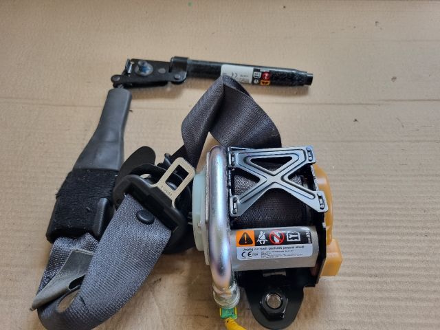 bontott OPEL MOKKA Jobb első Övfeszítő