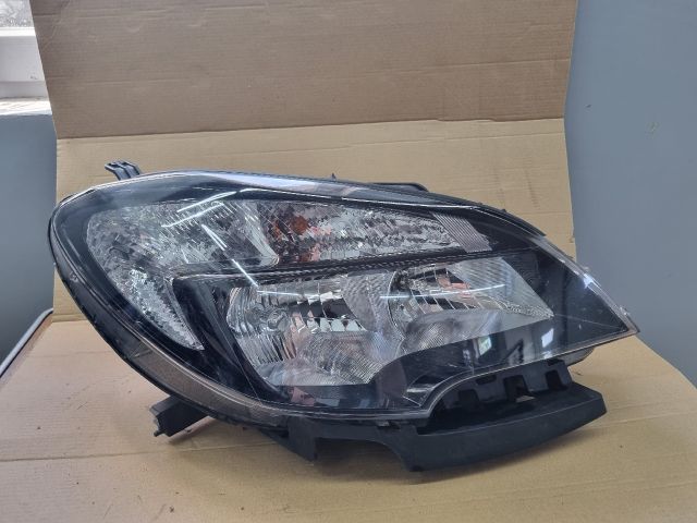 bontott OPEL MOKKA Jobb Fényszóró