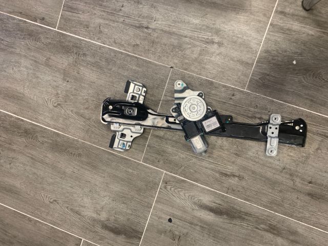 bontott OPEL MOKKA Jobb hátsó Ablakemelő Szerkezet (Elektromos)