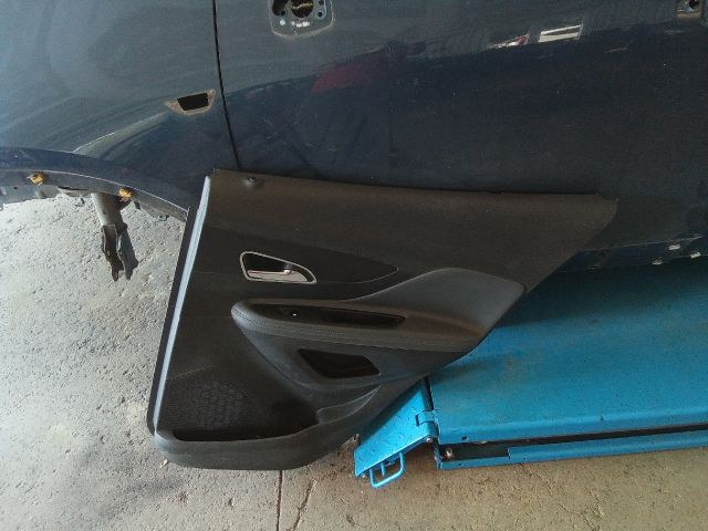 bontott OPEL MOKKA Jobb hátsó Ajtó Kárpit