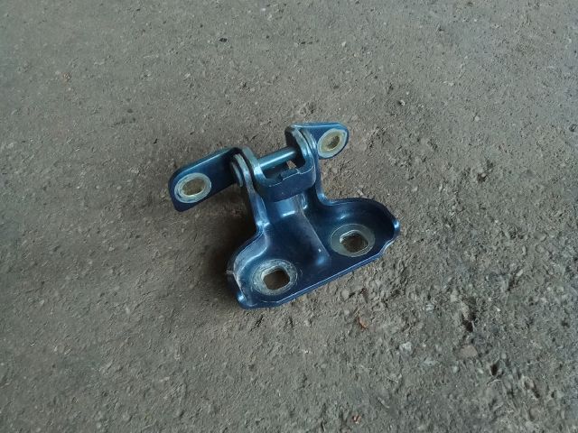 bontott OPEL MOKKA Jobb hátsó Felső Zsanér