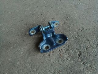 bontott OPEL MOKKA Jobb hátsó Felső Zsanér