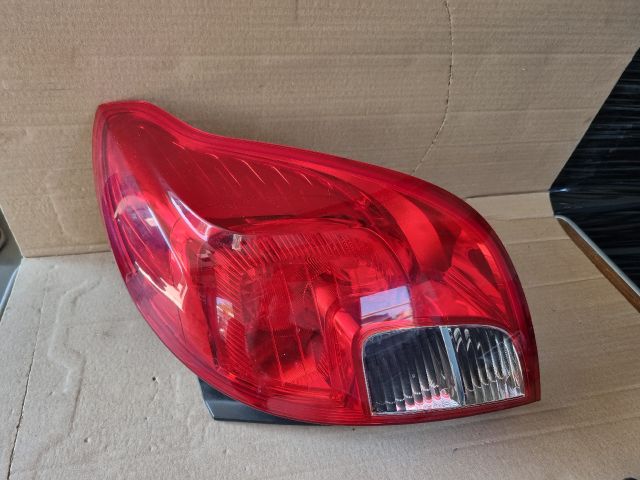 bontott OPEL MOKKA Jobb Hátsó Lámpa