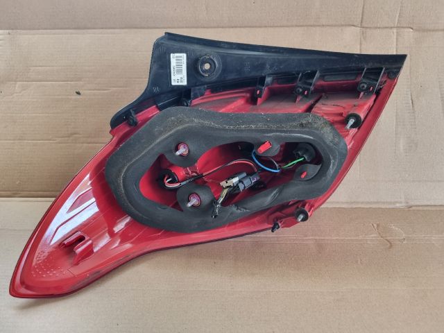 bontott OPEL MOKKA Jobb Hátsó Lámpa