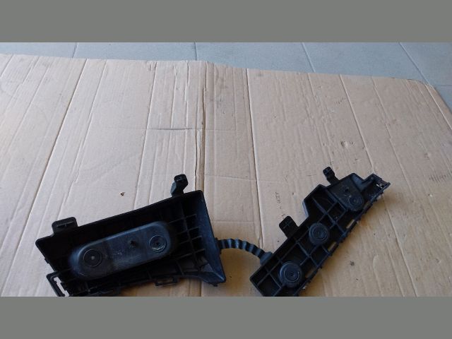 bontott OPEL MOKKA Jobb hátsó Lökhárító Tartó (Műanyag)