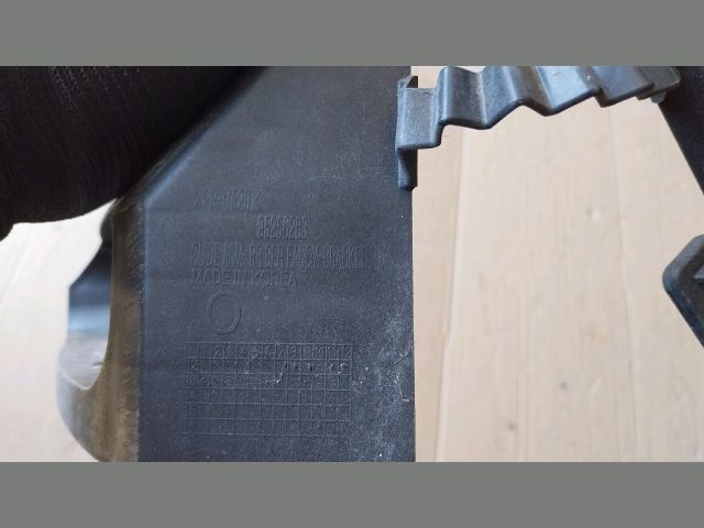 bontott OPEL MOKKA Jobb hátsó Lökhárító Tartó (Műanyag)