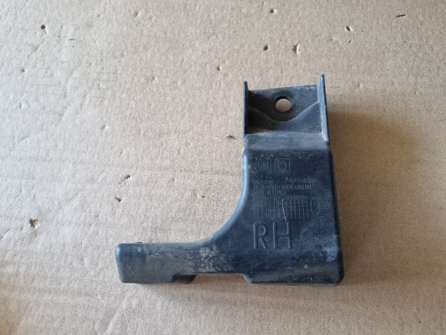 bontott OPEL MOKKA Jobb hátsó Oldal Lökhárító Tartó (Műanyag)