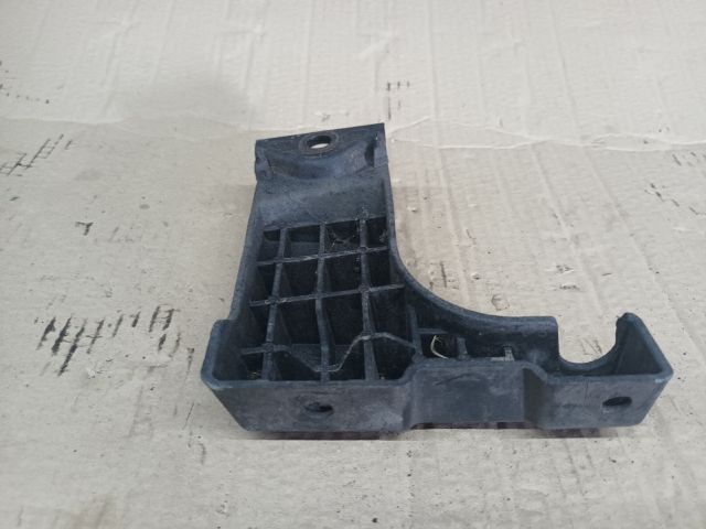 bontott OPEL MOKKA Jobb hátsó Oldal Lökhárító Tartó (Műanyag)