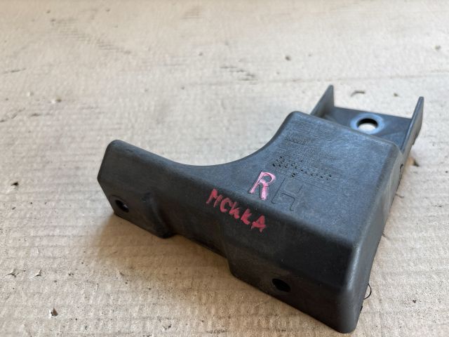 bontott OPEL MOKKA Jobb hátsó Oldal Lökhárító Tartó (Műanyag)