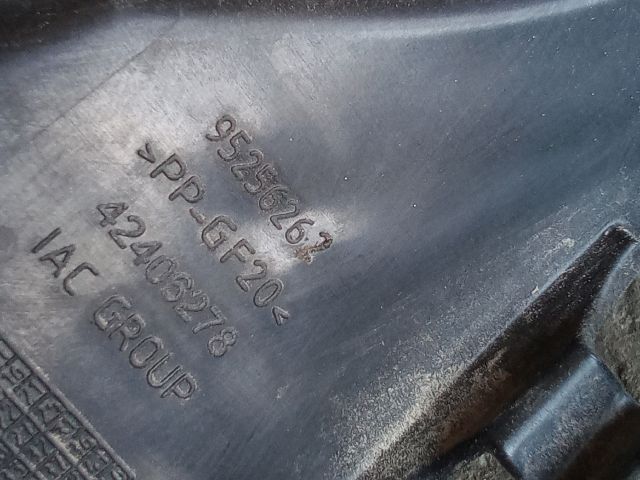 bontott OPEL MOKKA Jobb hátsó Oldal Lökhárító Tartó (Műanyag)