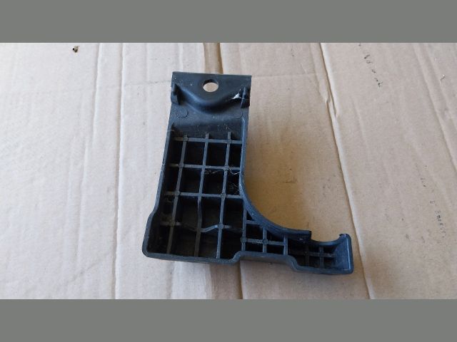 bontott OPEL MOKKA Jobb hátsó Oldal Lökhárító Tartó (Műanyag)