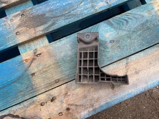 bontott OPEL MOKKA Jobb hátsó Oldal Lökhárító Tartó (Műanyag)