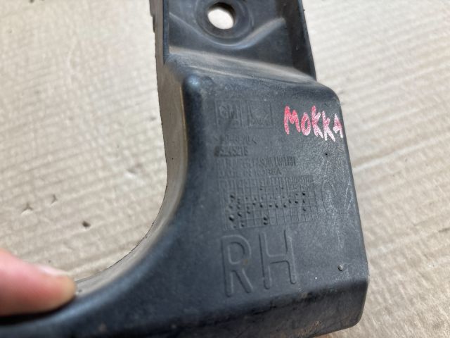 bontott OPEL MOKKA Jobb hátsó Oldal Lökhárító Tartó (Műanyag)