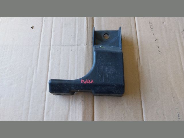 bontott OPEL MOKKA Jobb hátsó Oldal Lökhárító Tartó (Műanyag)