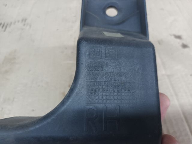 bontott OPEL MOKKA Jobb hátsó Oldal Lökhárító Tartó (Műanyag)