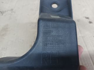 bontott OPEL MOKKA Jobb hátsó Oldal Lökhárító Tartó (Műanyag)