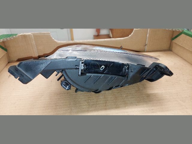 bontott OPEL MOKKA Jobb Ködfényszóró