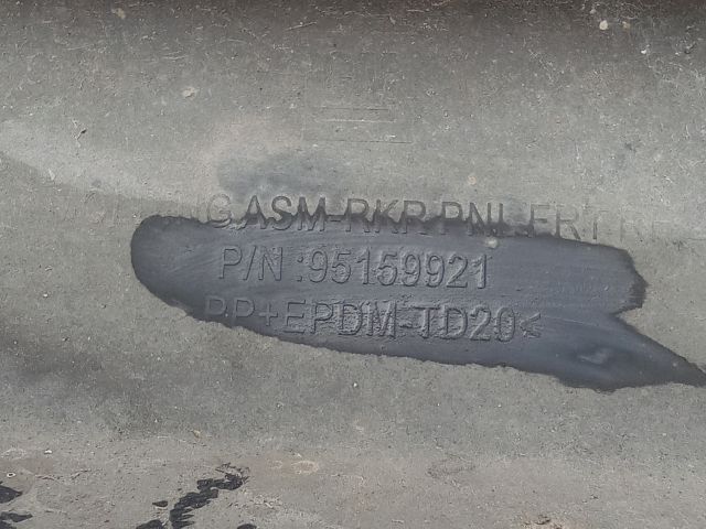 bontott OPEL MOKKA Jobb Küszöb Légterelő