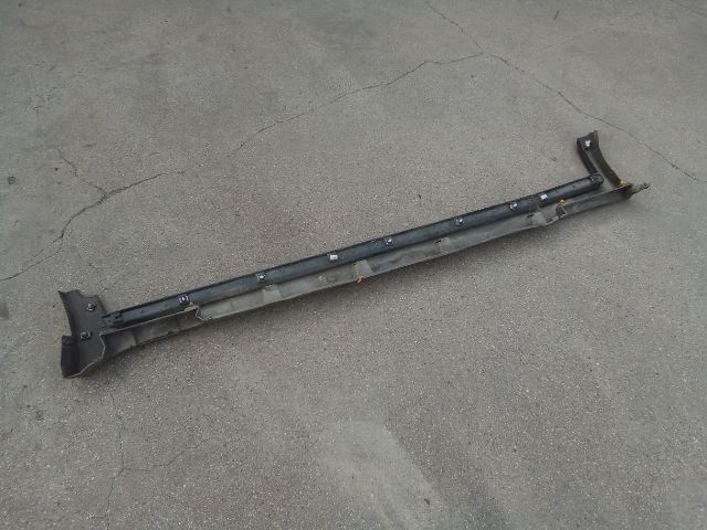 bontott OPEL MOKKA Jobb Küszöb Légterelő