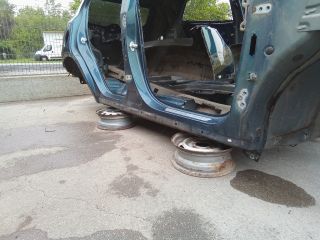 bontott OPEL MOKKA Jobb Küszöb