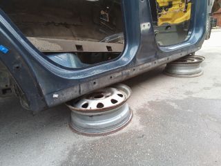 bontott OPEL MOKKA Jobb Küszöb