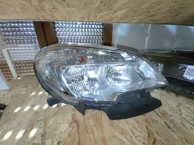 bontott OPEL MOKKA Jobb Ledes Fényszóró