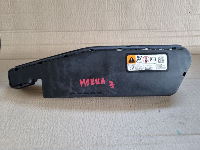 bontott OPEL MOKKA Jobb Oldallégzsák