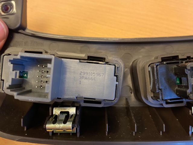 bontott OPEL MOKKA Kapcsoló (Magában)