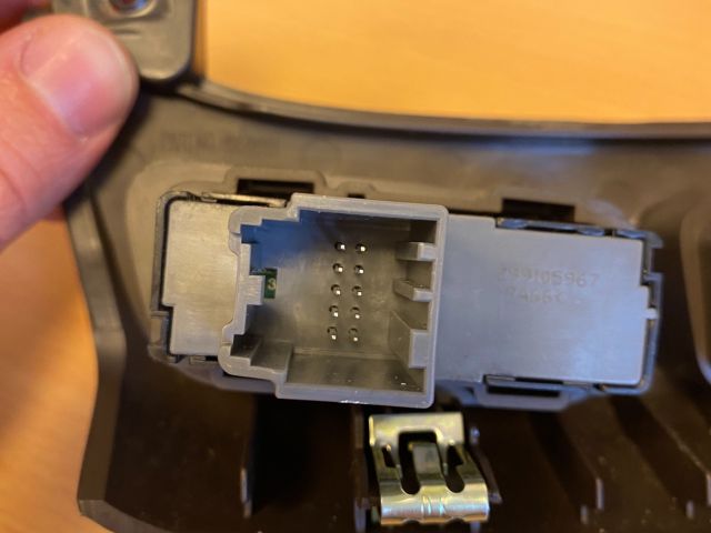 bontott OPEL MOKKA Kapcsoló (Magában)