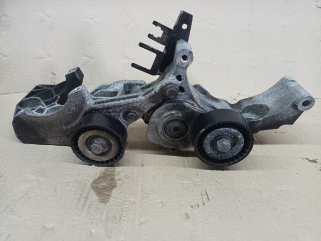 bontott OPEL MOKKA Klíma Tartó Bak