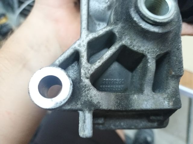 bontott OPEL MOKKA Klíma Tartó Bak