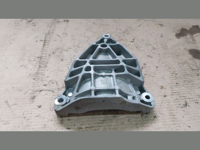 bontott OPEL MOKKA Klíma Tartó Bak