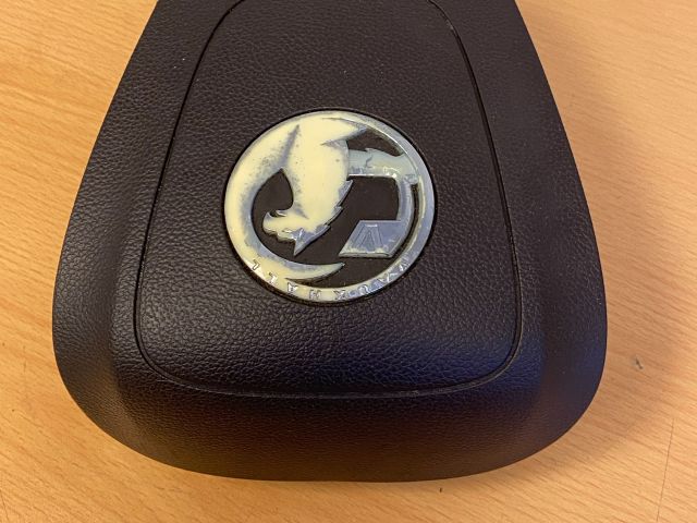 bontott OPEL MOKKA Kormánylégzsák