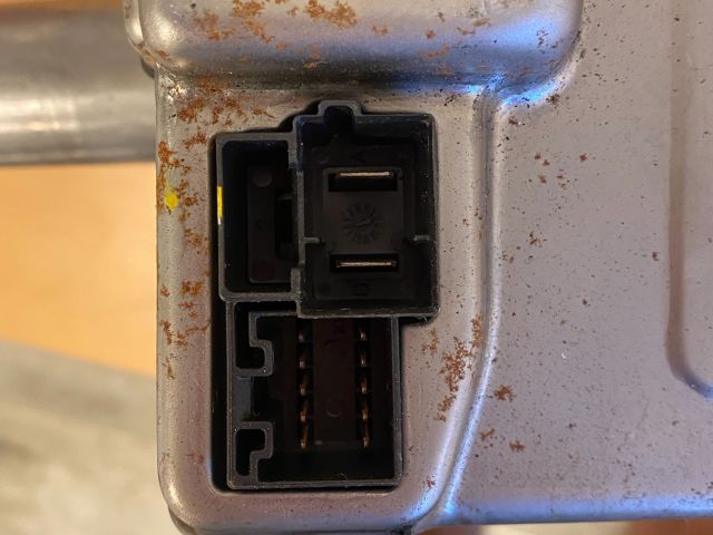 bontott OPEL MOKKA Kormányoszlop