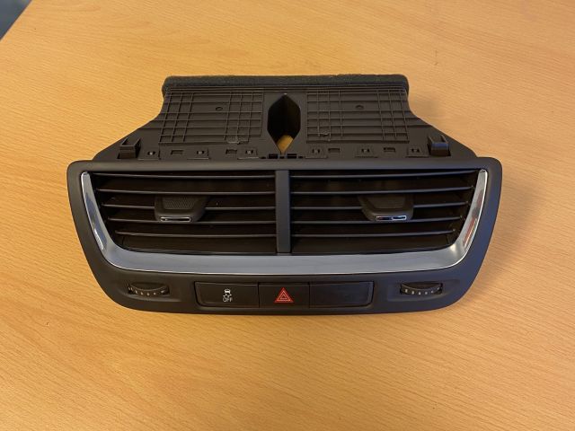 bontott OPEL MOKKA Középső Szellőző