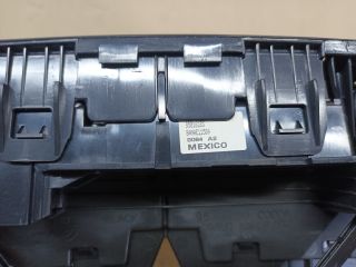 bontott OPEL MOKKA Középső Szellőző