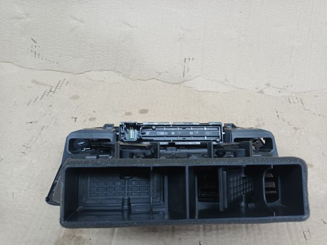 bontott OPEL MOKKA Középső Szellőző