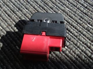 bontott OPEL MOKKA Központizár Kapcsoló