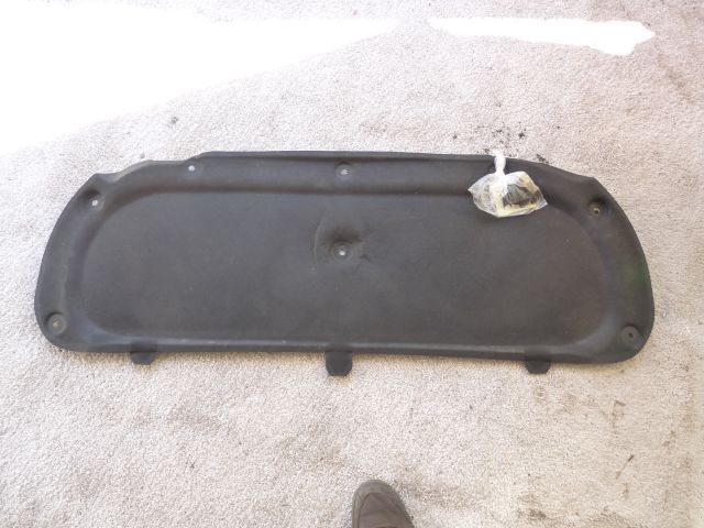 bontott OPEL MOKKA Motorháztető Szigetelés