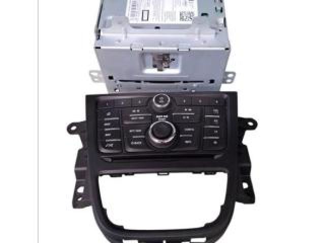 bontott OPEL MOKKA Rádió / CD