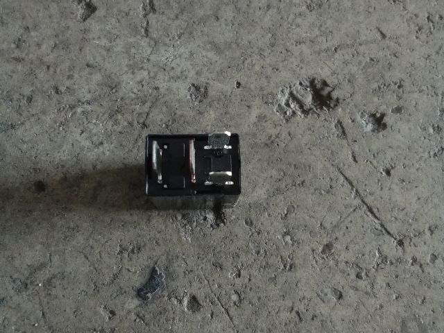 bontott OPEL MOKKA Relé