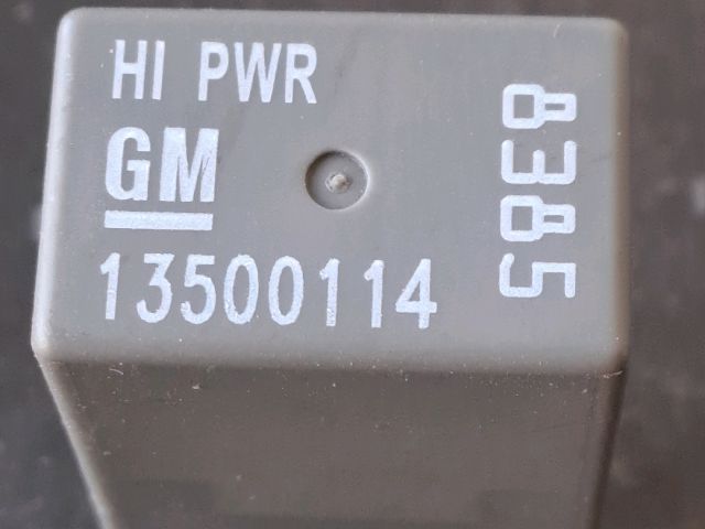 bontott OPEL MOKKA Relé