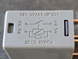 bontott OPEL MOKKA Relé